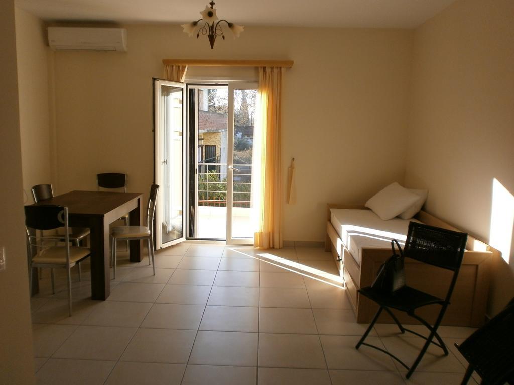 Artemis - Marina Apartments Evia Zimmer foto
